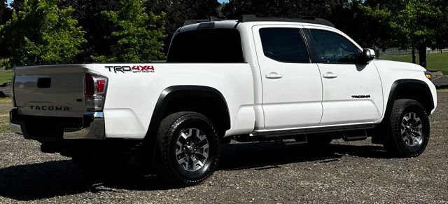 Used 2021 Toyota Tacoma TRD Off-Road AWD/4WD image 8