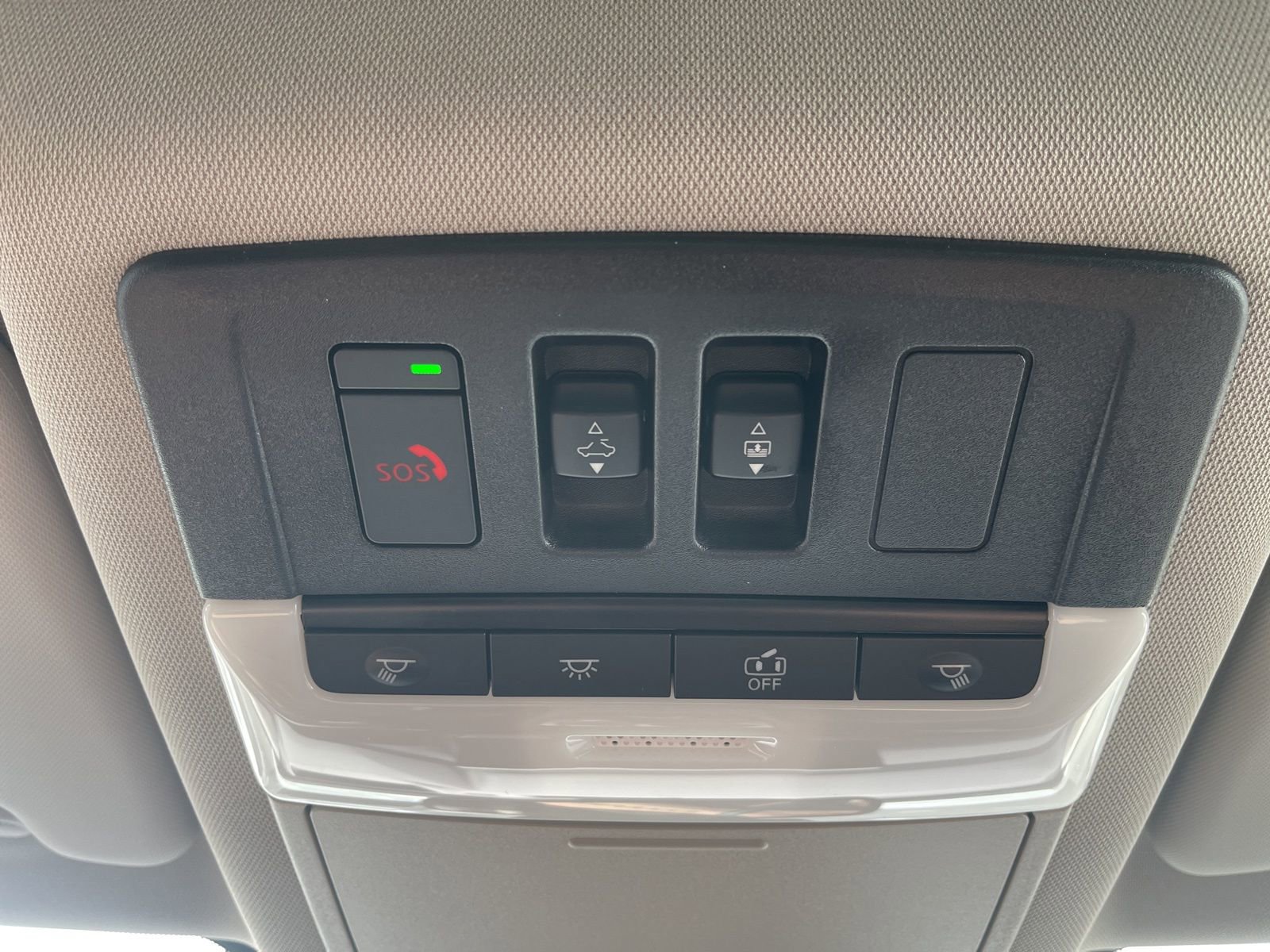 New 2026 Nissan Rogue Platinum image 25