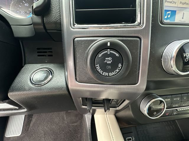 Used 2019 Ford Expedition Platinum image 30