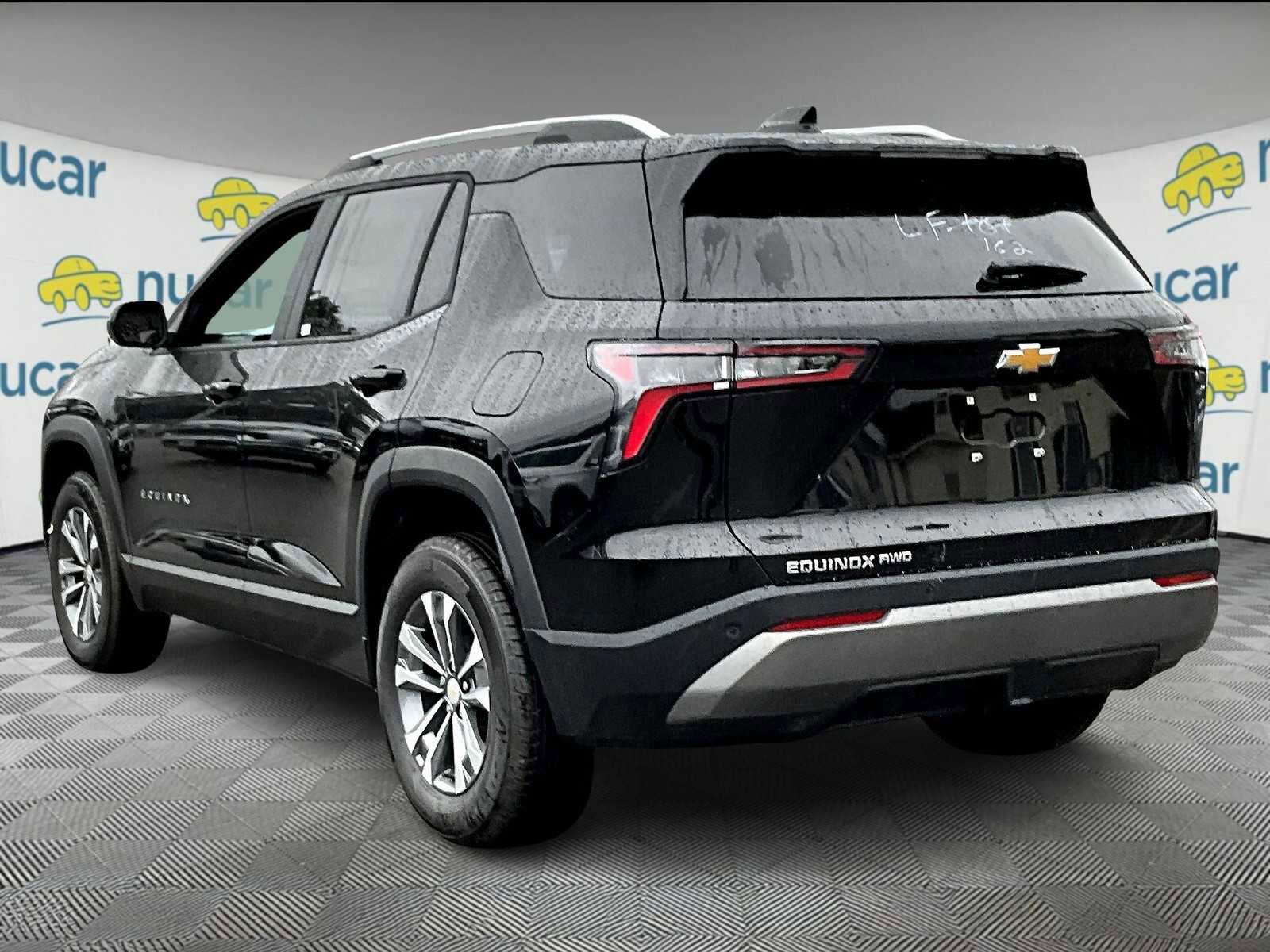 New 2026 Chevrolet Equinox LT w/ LPO, Floor Liner Package image 5