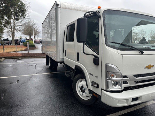 New 2025 Chevrolet Low Cab Forward image 9