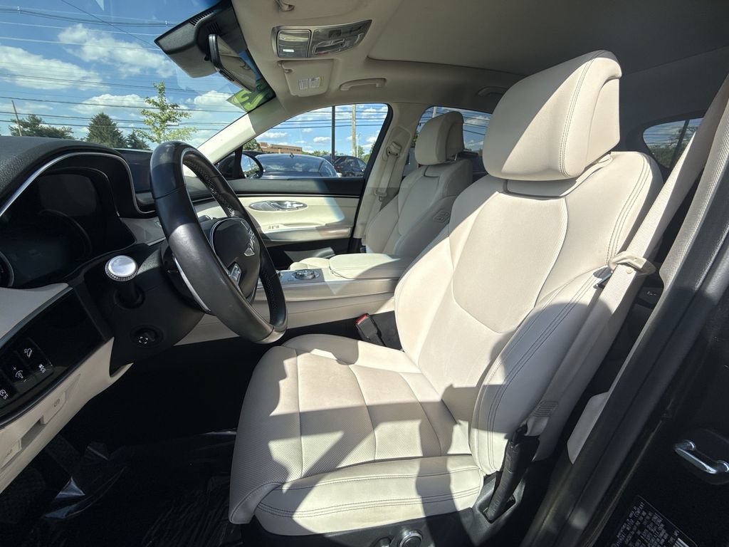 Used 2023 Genesis GV70 2.5T w/ Select Package AWD/4WD image 11