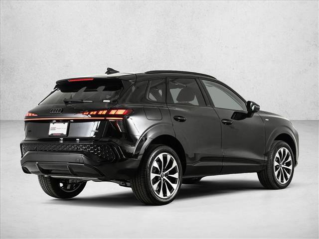 New 2026 Audi Q3 quattro 2.0T AWD/4WD image 5
