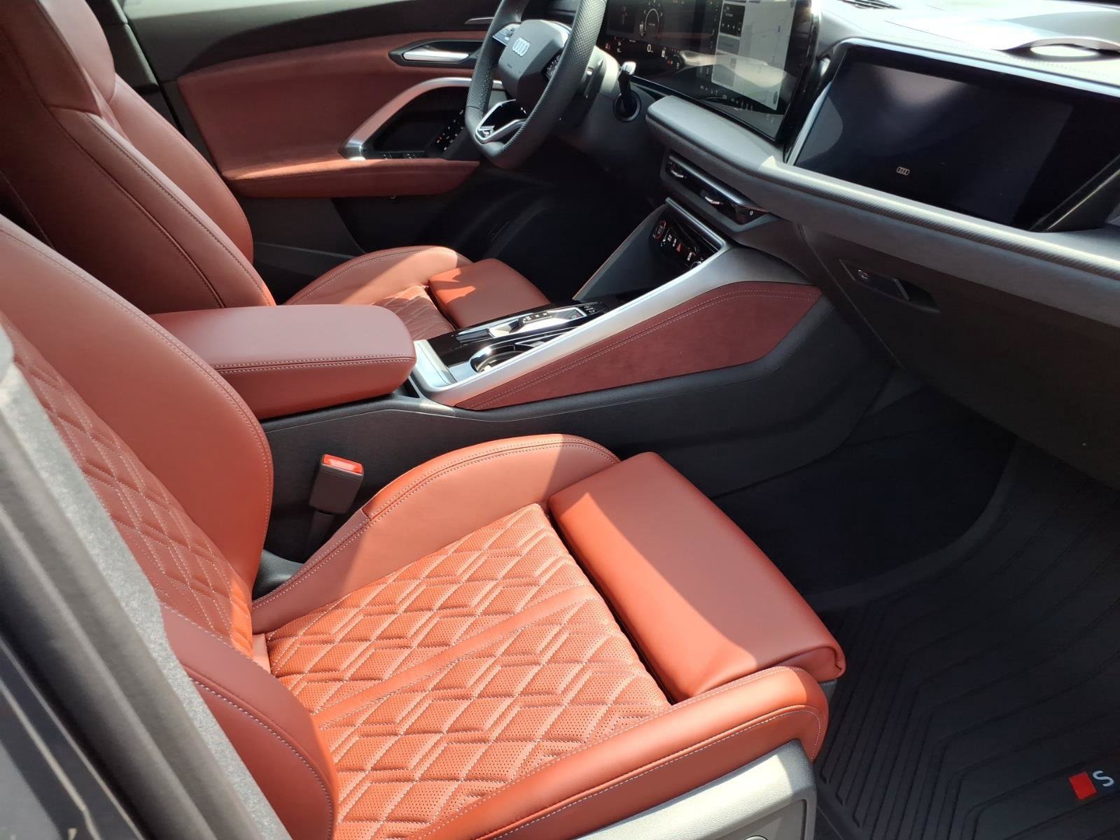 New 2026 Audi SQ5 Prestige AWD/4WD image 25