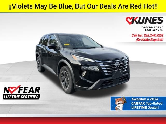 Used 2024 Nissan Rogue SV image 1