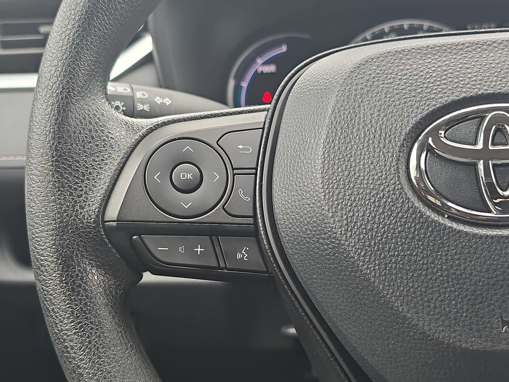 Used 2025 Toyota RAV4 LE image 20
