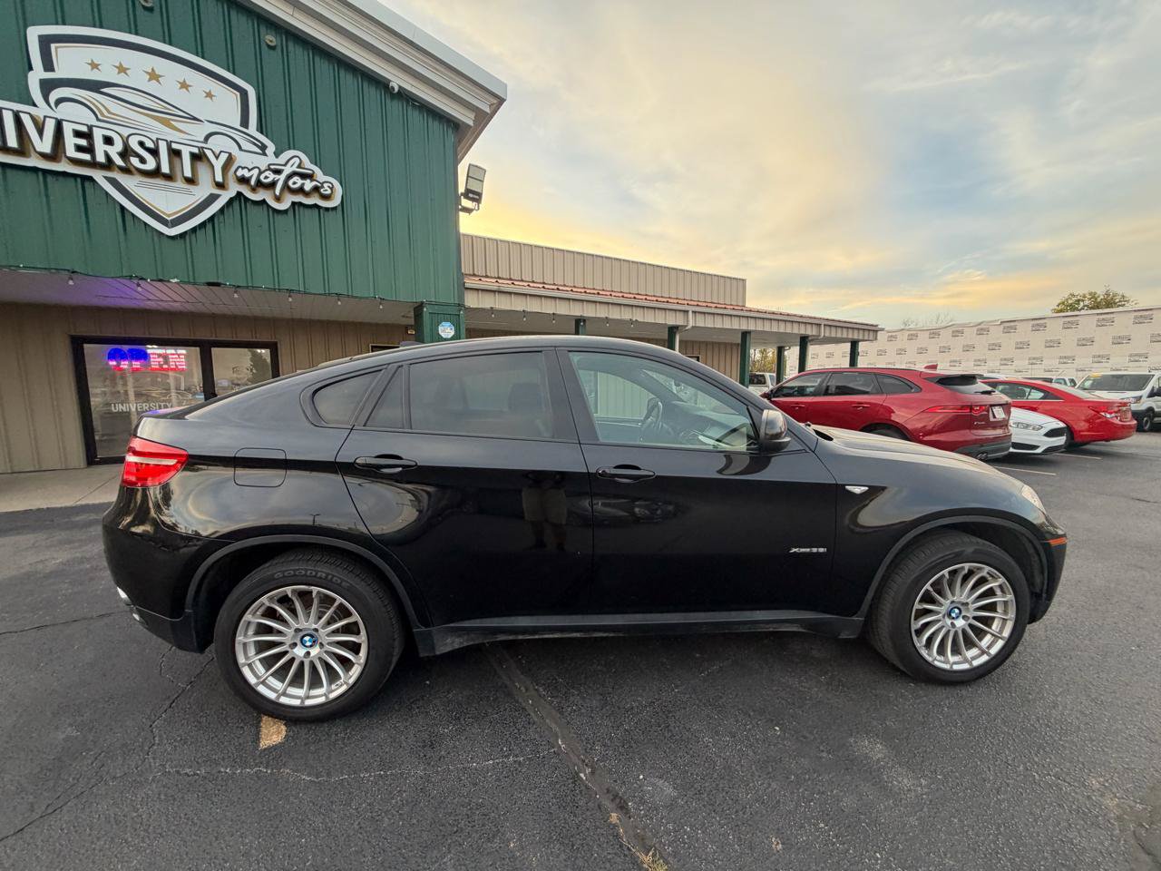 Used 2014 BMW X6 xDrive35i AWD/4WD image 2