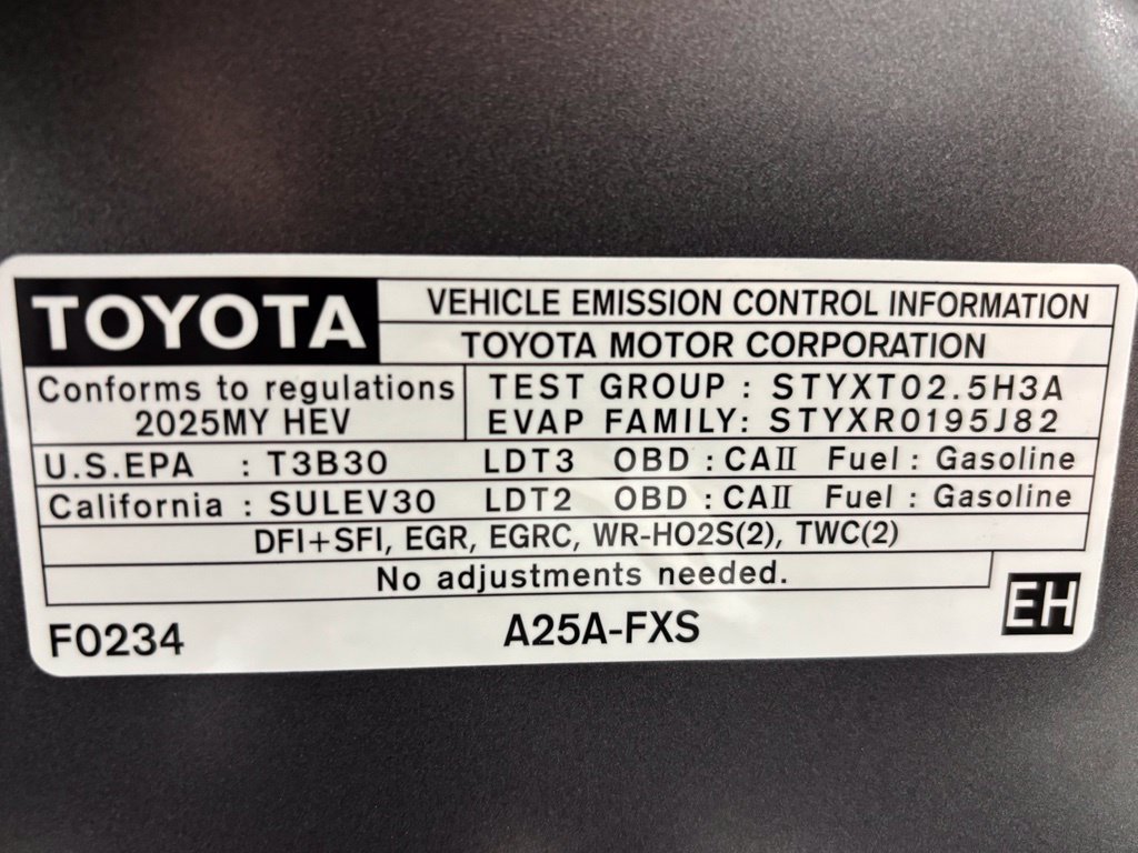 Used 2025 Toyota Sienna XLE AWD/4WD image 74