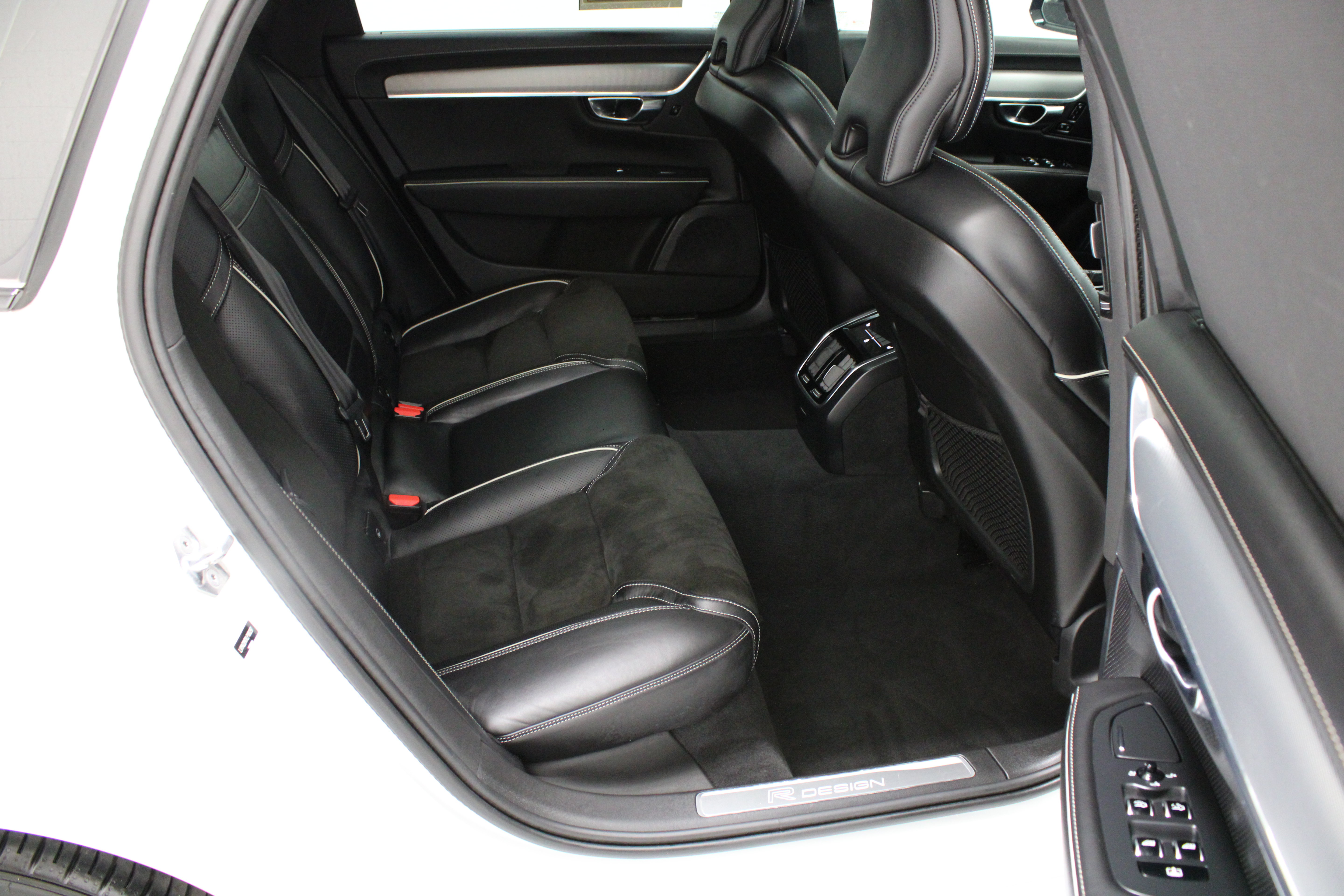 Used 2020 Volvo S90 T6 R-Design AWD/4WD image 37