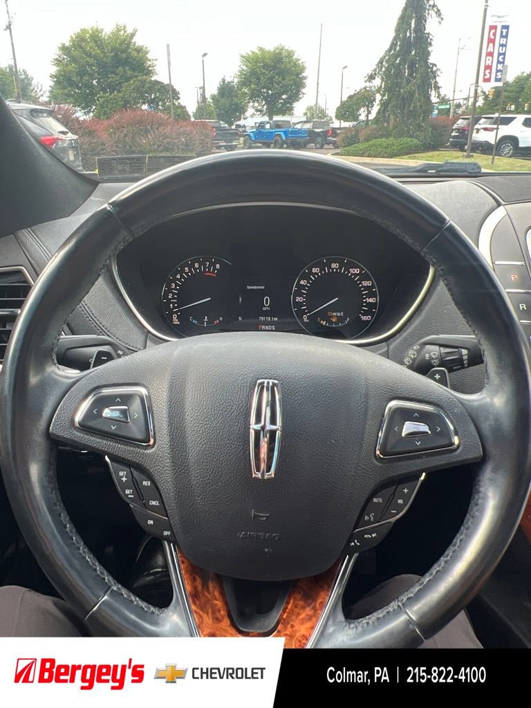 Used 2017 Lincoln MKX Reserve AWD/4WD image 12