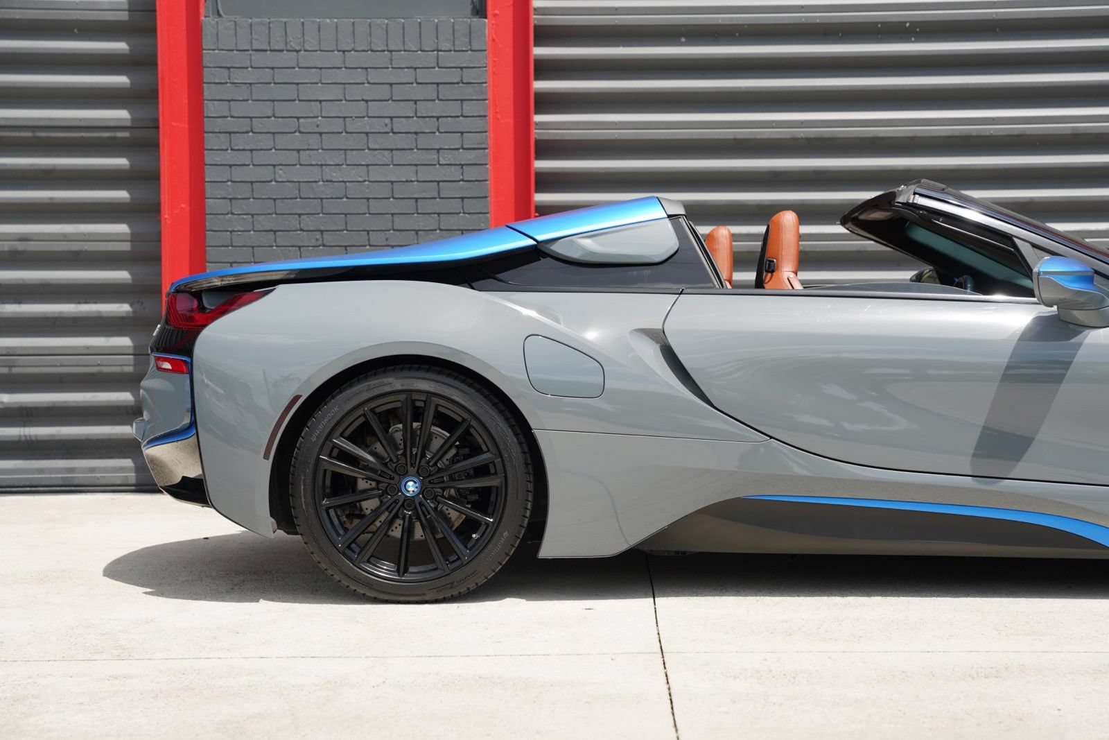 Used 2019 BMW i8 Roadster AWD/4WD image 14