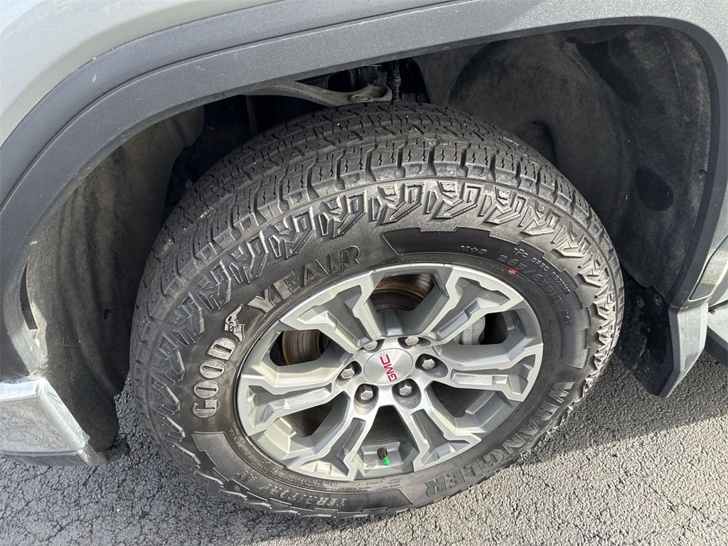 Used 2024 GMC Sierra 1500 SLE image 10