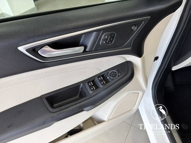 Certified 2023 Ford Edge Titanium AWD/4WD image 15