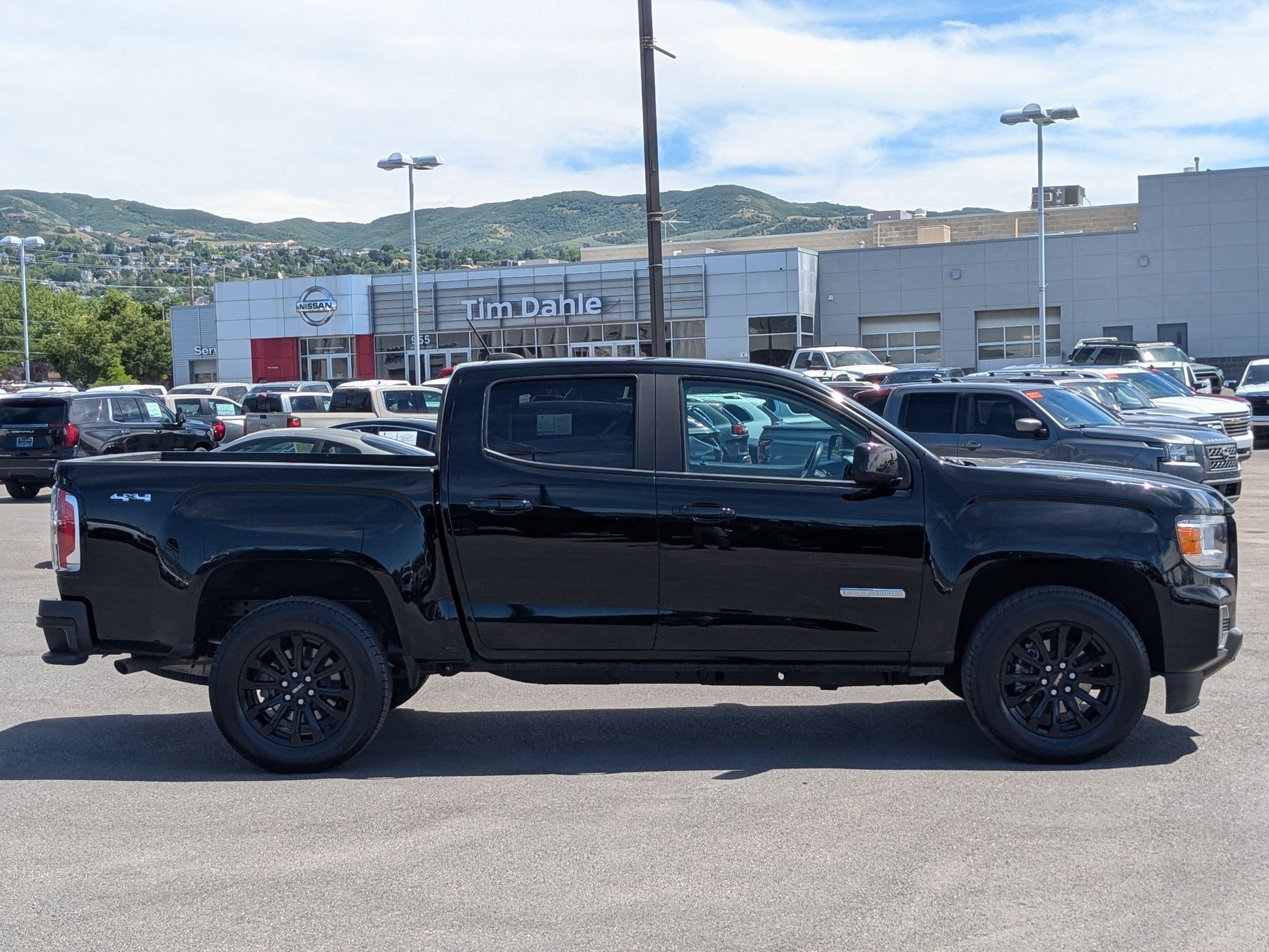 Certified 2021 GMC Canyon Elevation w/ Trailering Package AWD/4WD image 7