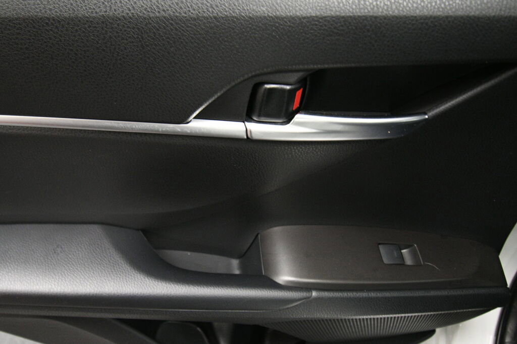 Used 2023 Toyota Camry SE AWD/4WD image 21