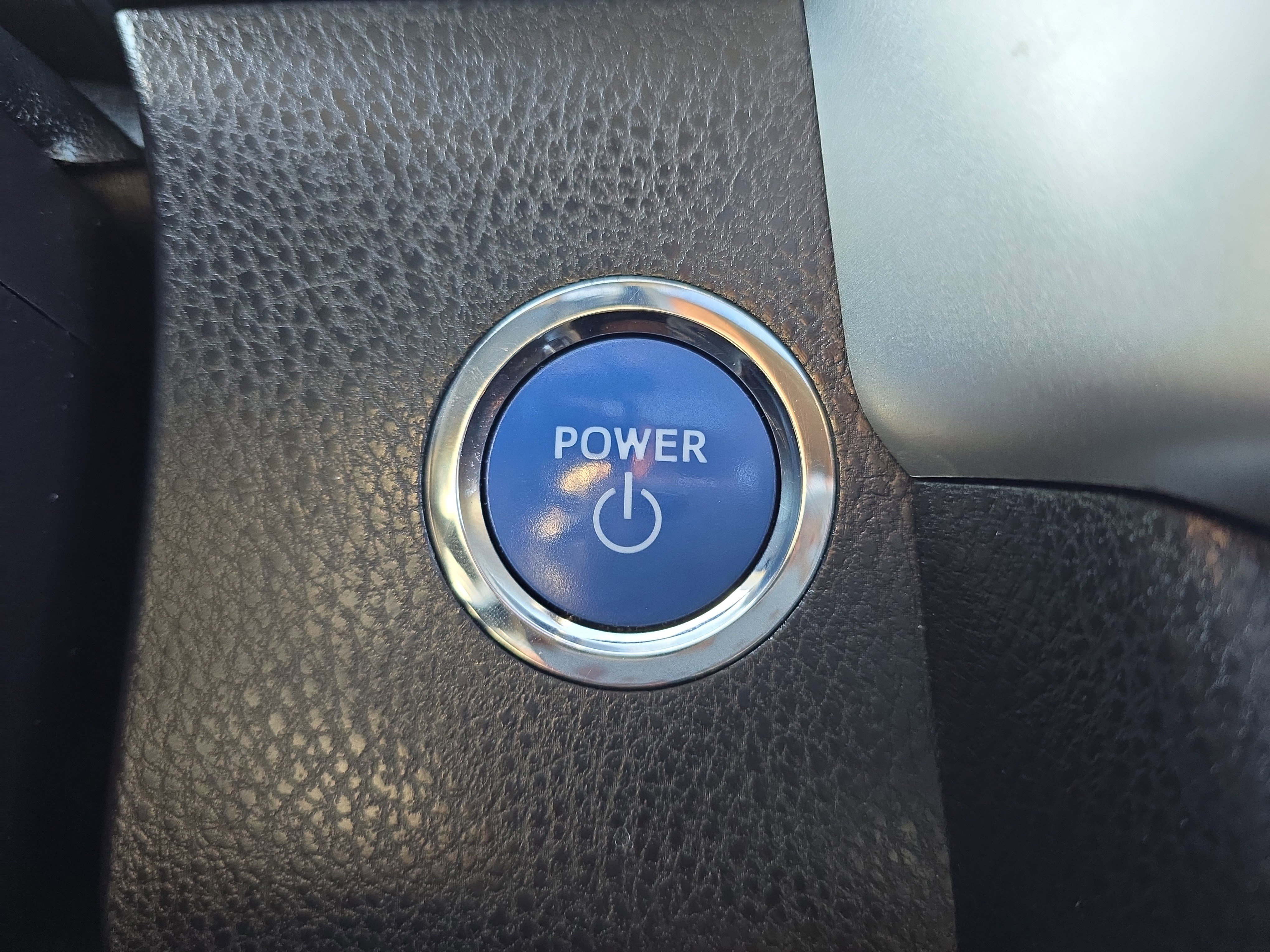 Used 2018 Toyota Highlander Limited image 23