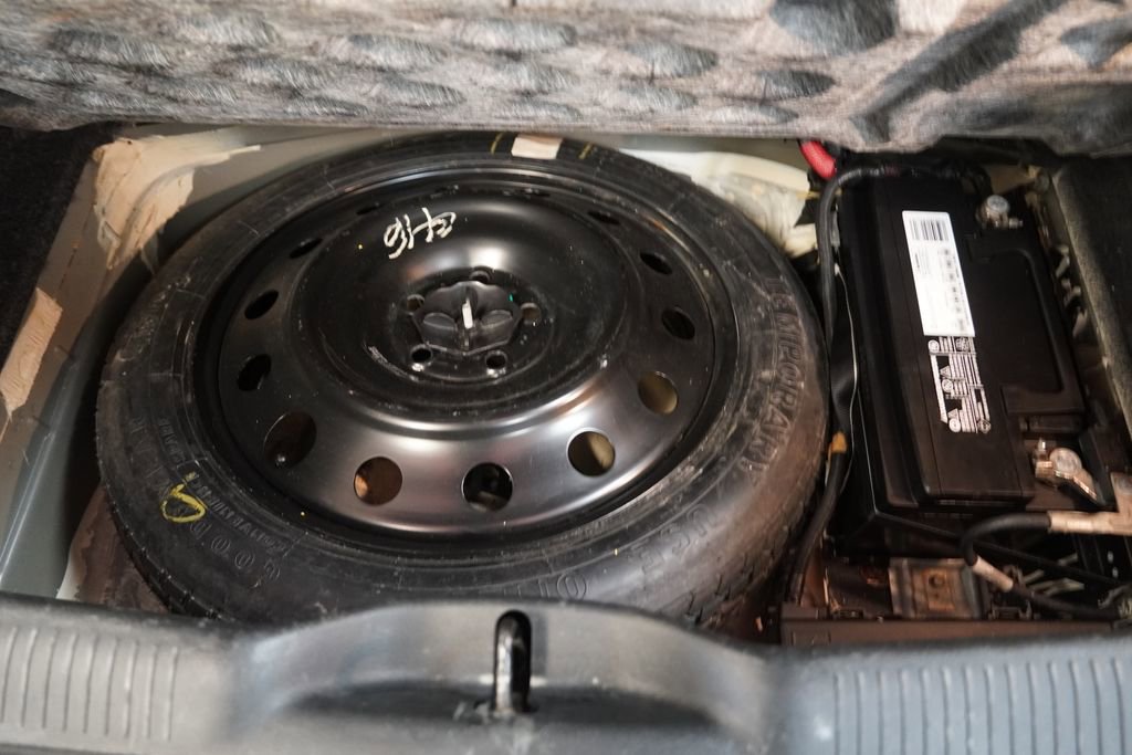 Used 2017 Dodge Charger SXT w/ AWD Plus Group image 12