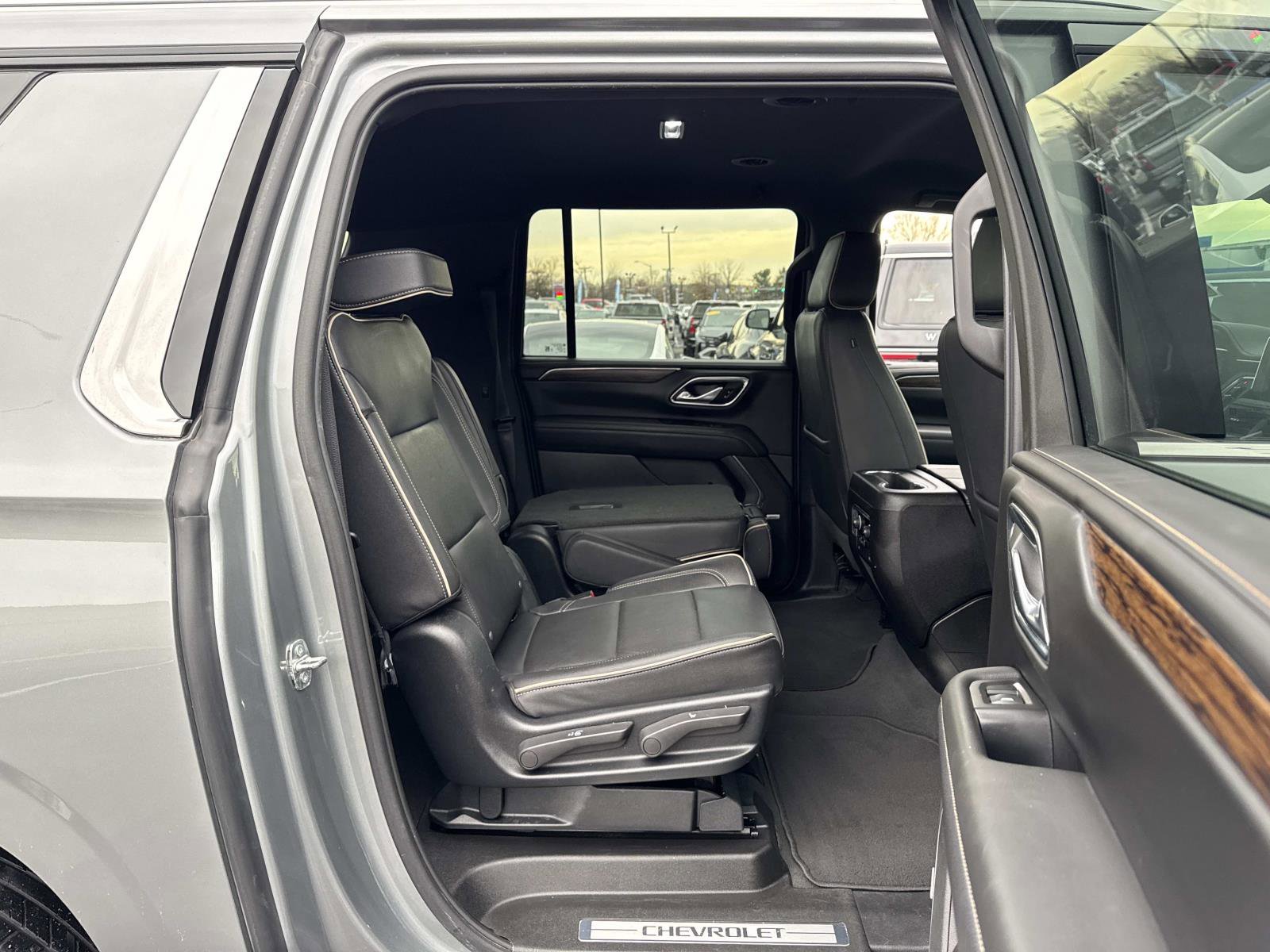 Certified 2023 Chevrolet Suburban Premier image 14