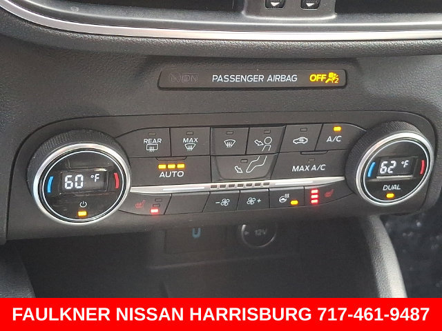 Used 2020 Ford Escape Titanium AWD/4WD image 16