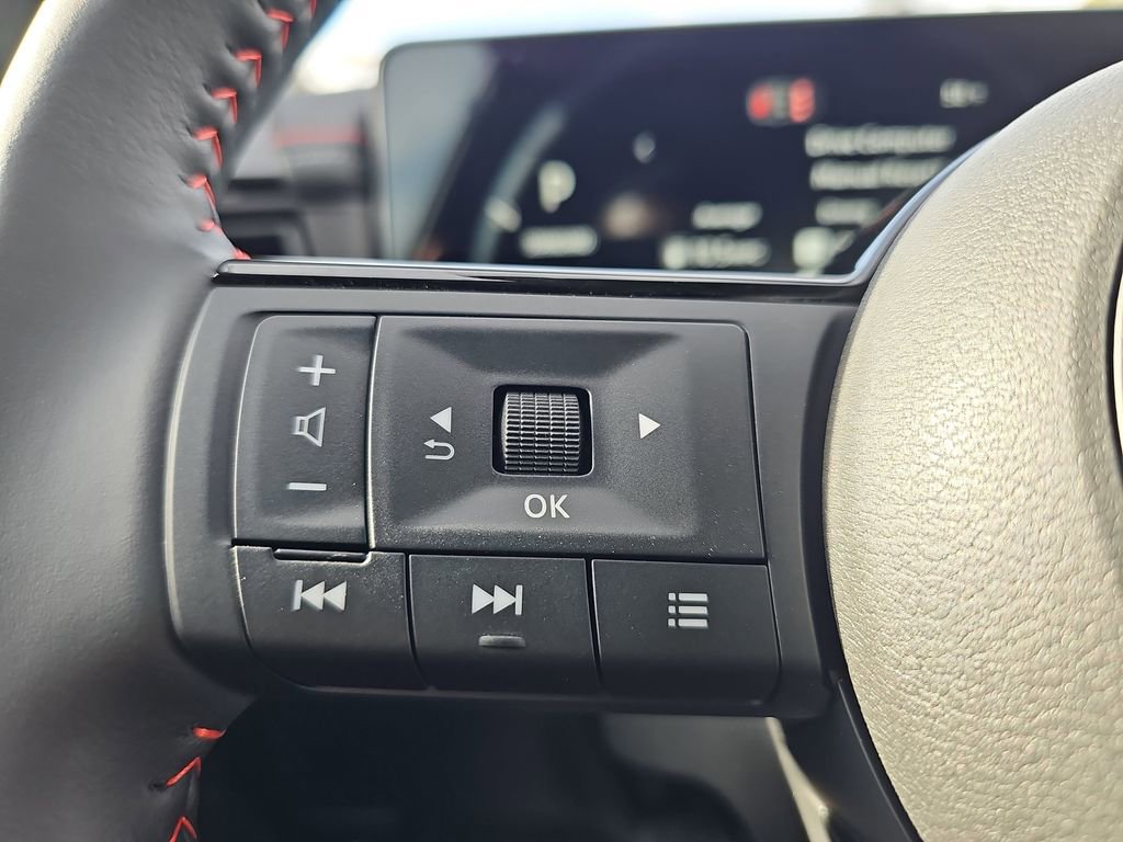 New 2026 Nissan Kicks SR FWD image 21
