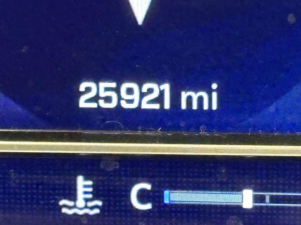 Used 2023 Chevrolet Tahoe Z71 w/ Luxury Package image 30