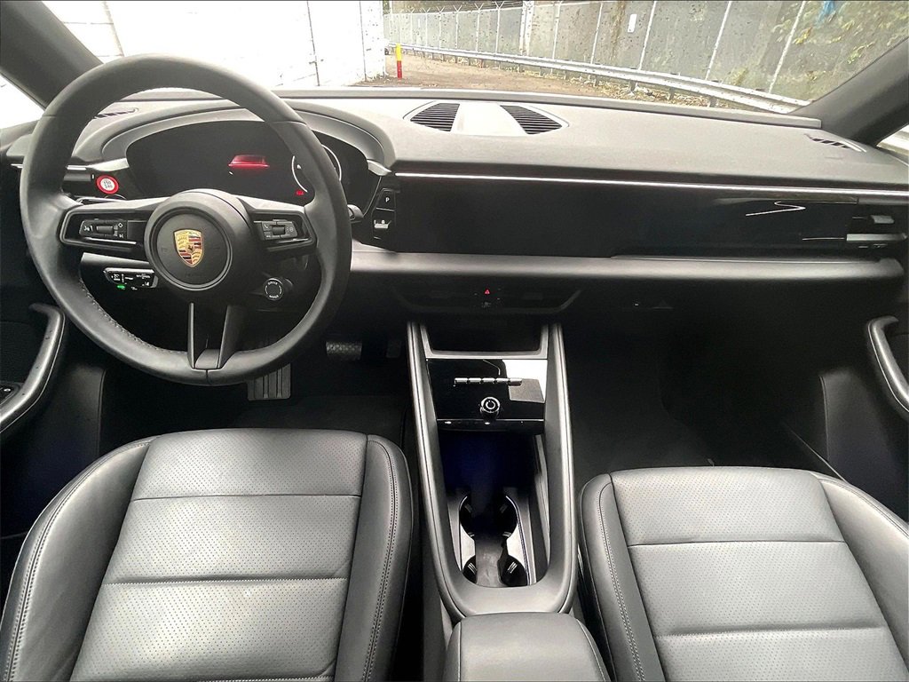 Certified 2024 Porsche Macan 4 Electric image 18