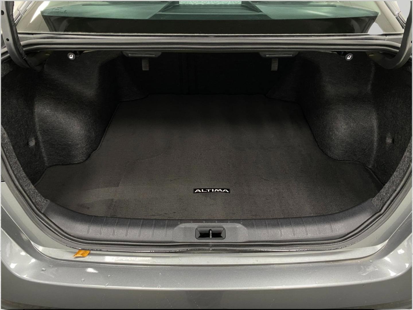 Used 2025 Nissan Altima 2.5 S image 5