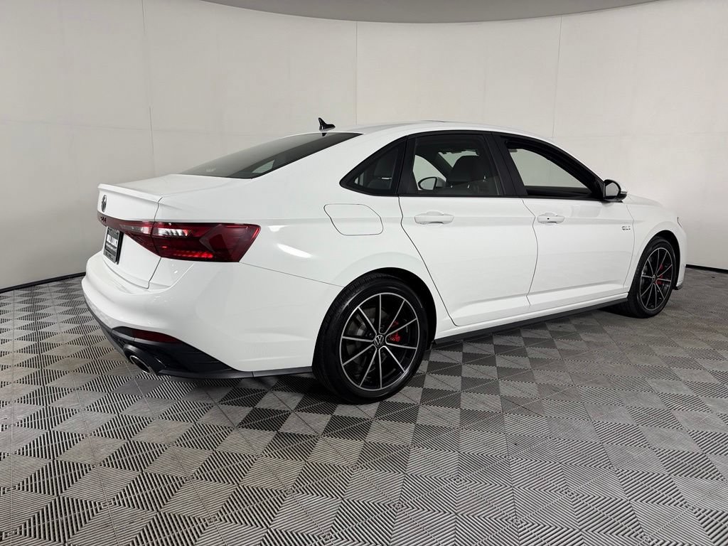 Used 2026 Volkswagen Jetta GLI Autobahn FWD image 7