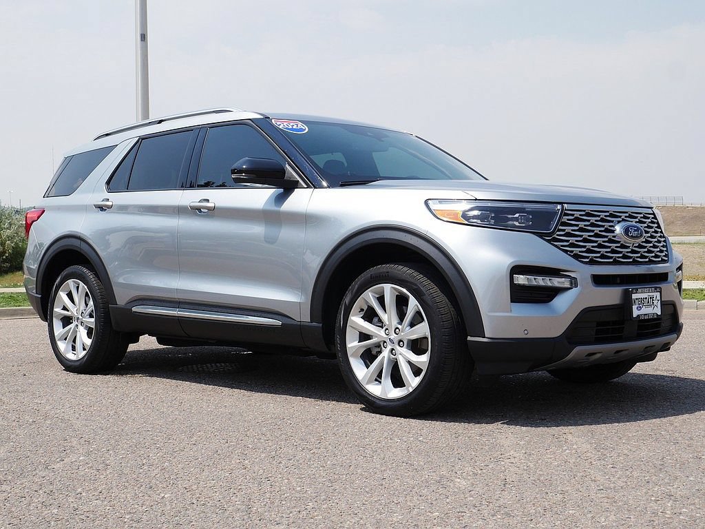 Used 2024 Ford Explorer Platinum w/ Technology Package AWD/4WD image 8