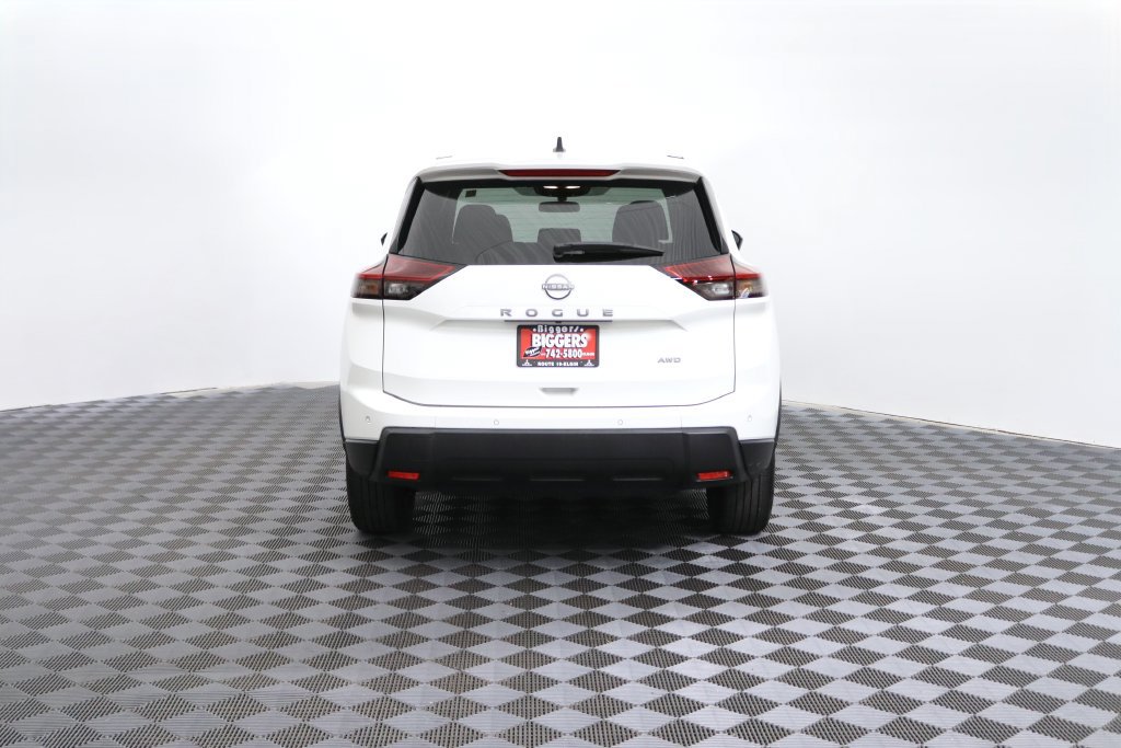 Used 2025 Nissan Rogue S AWD/4WD image 7
