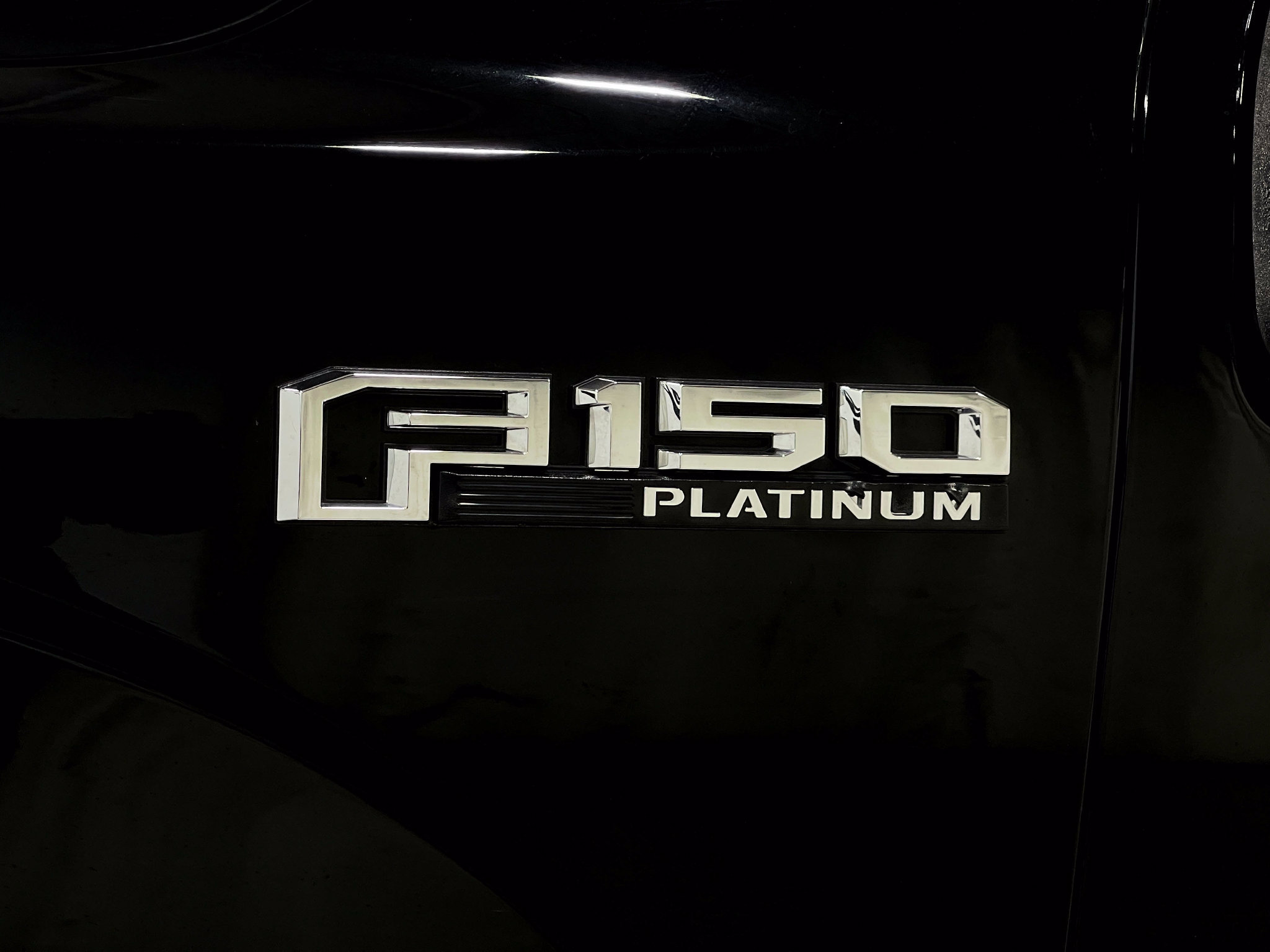 Used 2018 Ford F150 Platinum w/ Equipment Group 701A Luxury AWD/4WD image 41