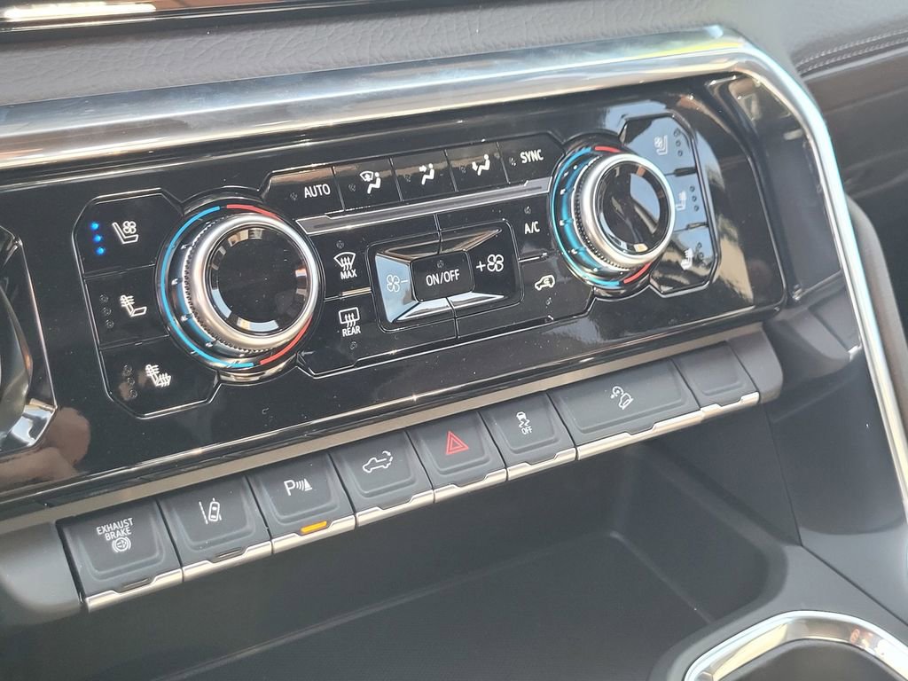 New 2026 GMC Sierra 2500 Denali w/ Denali Reserve Package image 16