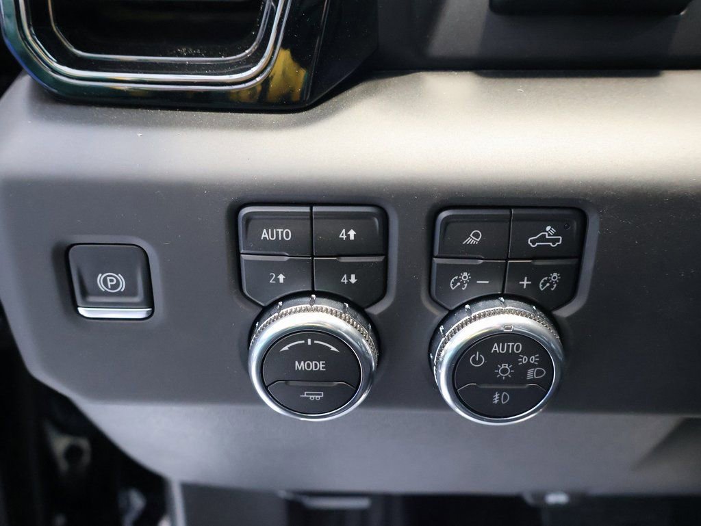 New 2026 GMC Sierra 1500 AT4 w/ Technology Package image 14