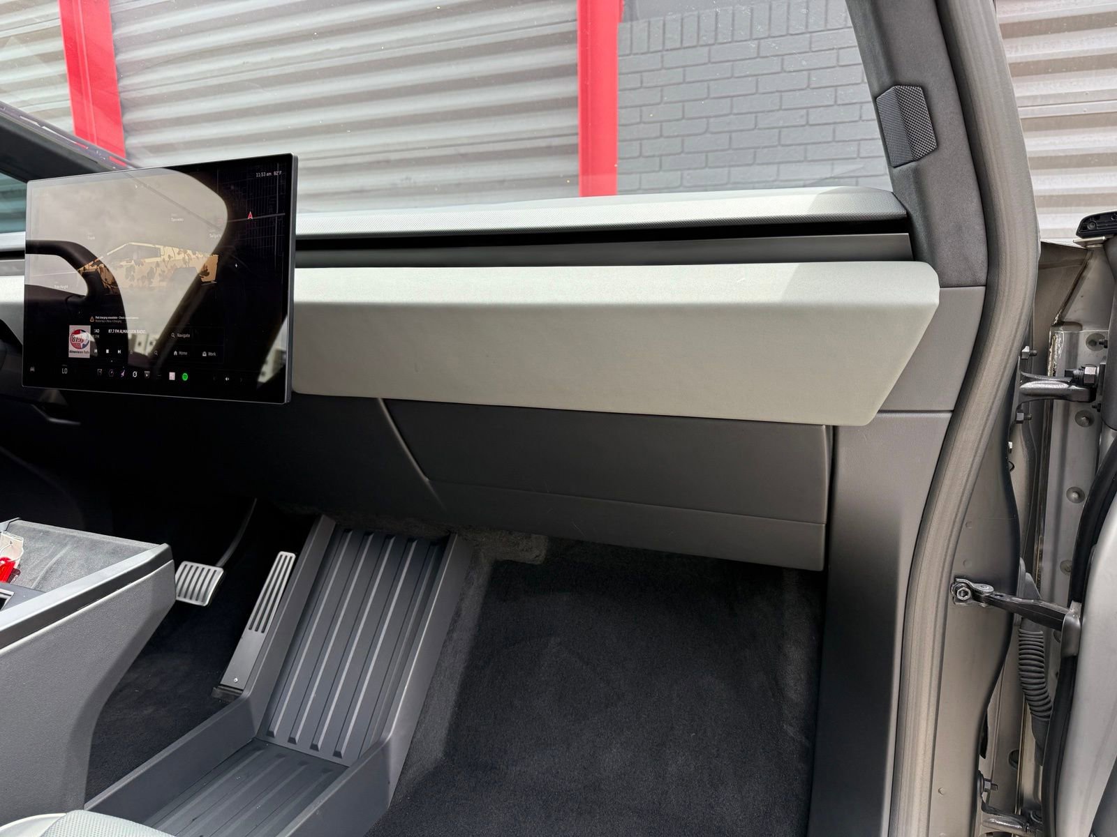 Used 2025 Tesla Cybertruck AWD Crew Cab image 23