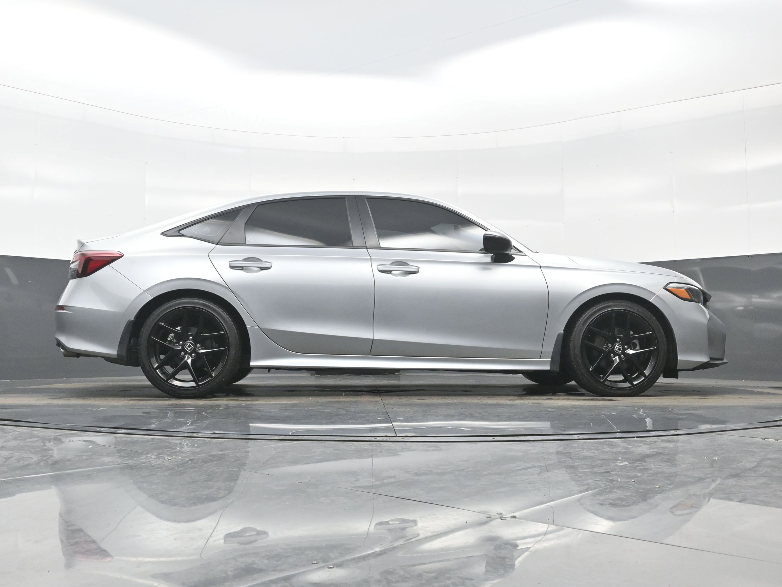 Used 2025 Honda Civic Sport image 30