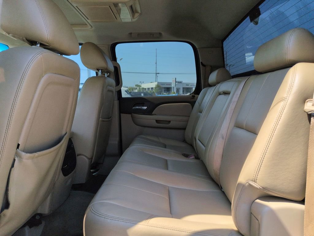 Used 2010 GMC Sierra 2500 SLT w/ Entertainment Package image 22