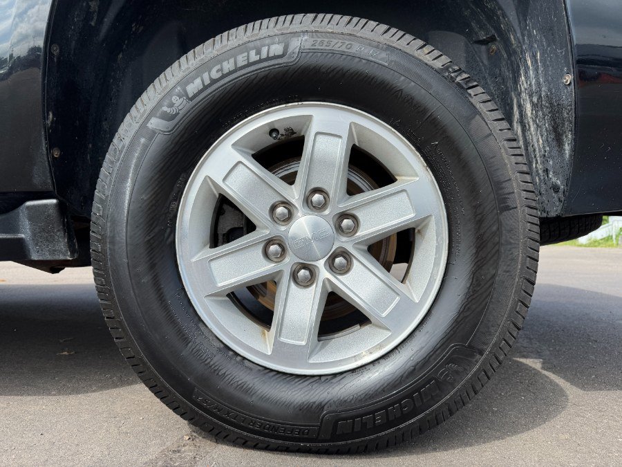 Used 2013 GMC Yukon XL SLT w/ SLT-2 Equipment Package AWD/4WD image 13