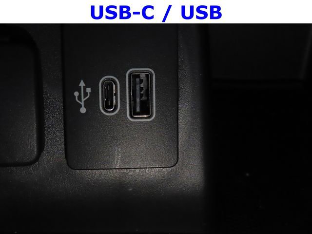 Used 2025 Ford Explorer Active image 9