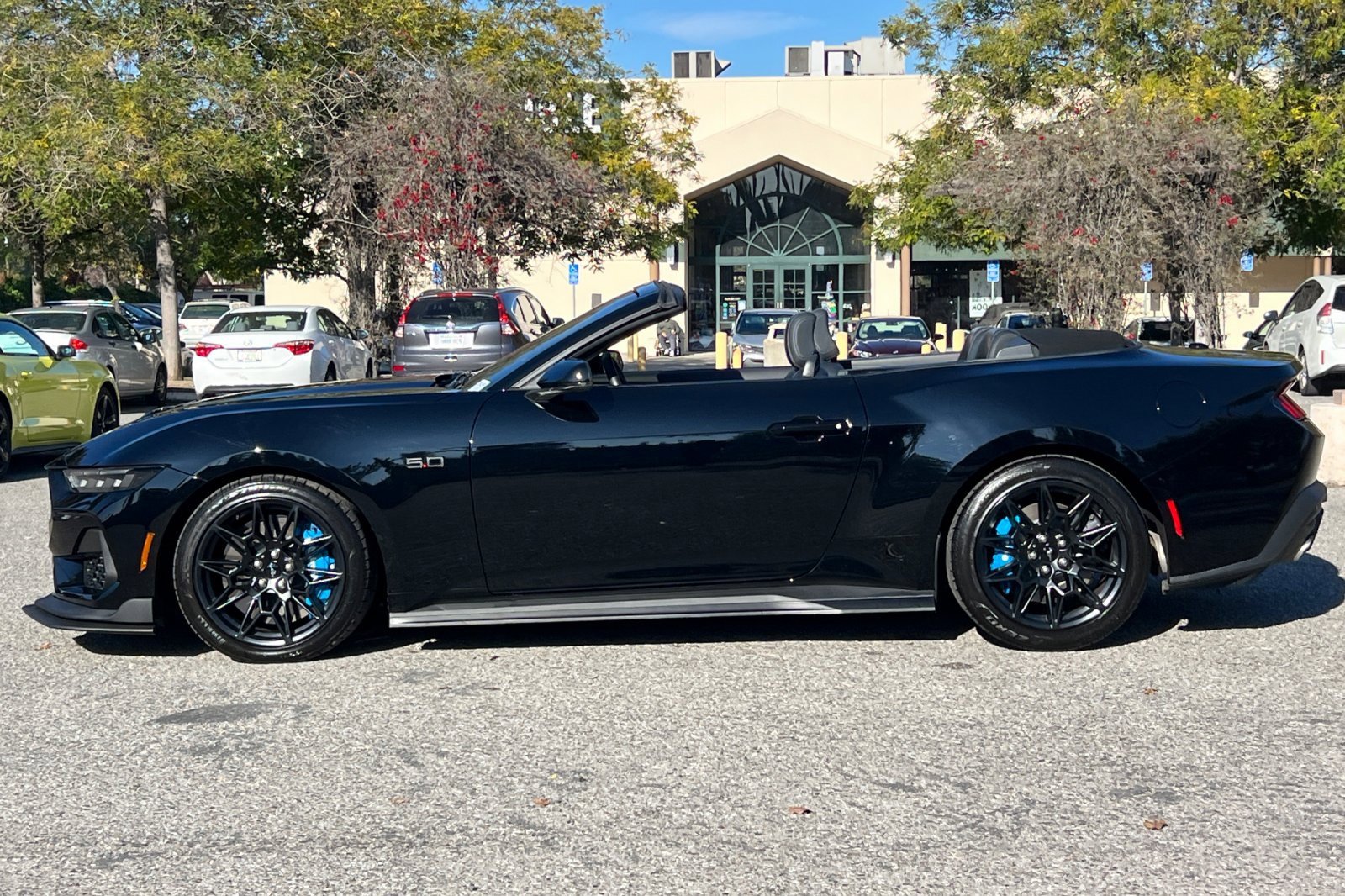 Used 2024 Ford Mustang GT Premium w/ GT Performance Package image 7