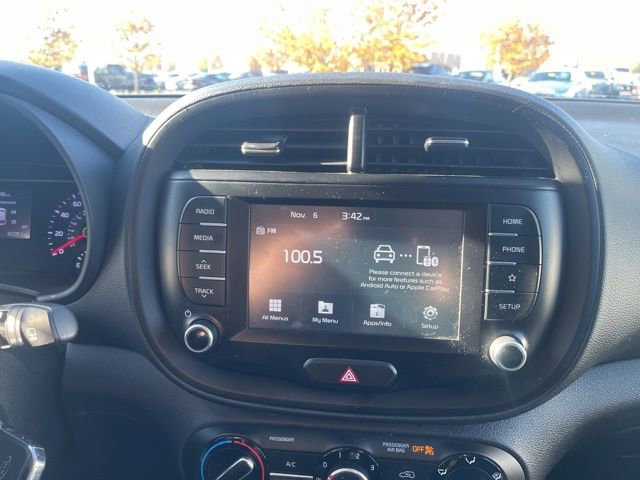 Used 2020 Kia Soul LX image 19