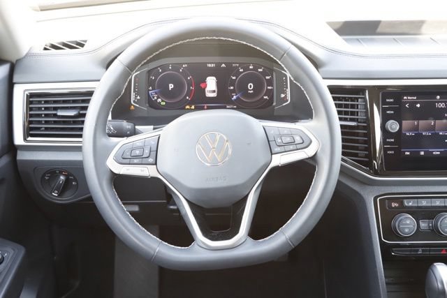 Used 2023 Volkswagen Atlas SE w/ Black Wheel Package AWD/4WD image 22