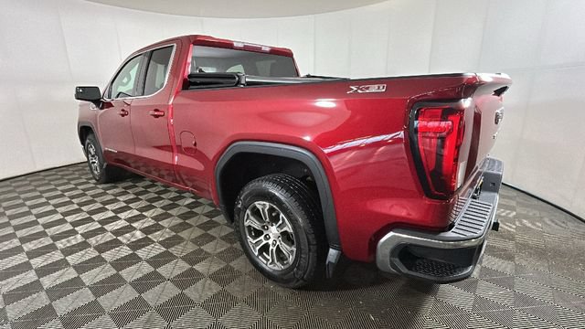 Used 2019 GMC Sierra 1500 SLE w/ SLE Value Package AWD/4WD image 4