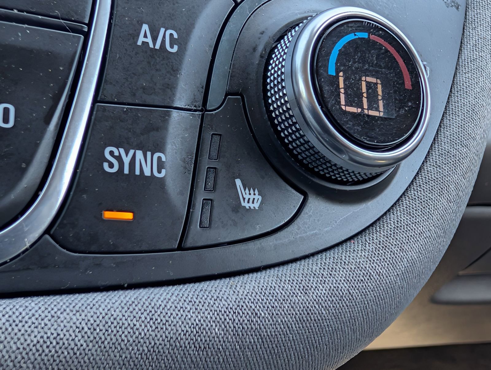 Used 2022 Chevrolet Malibu LT FWD image 25