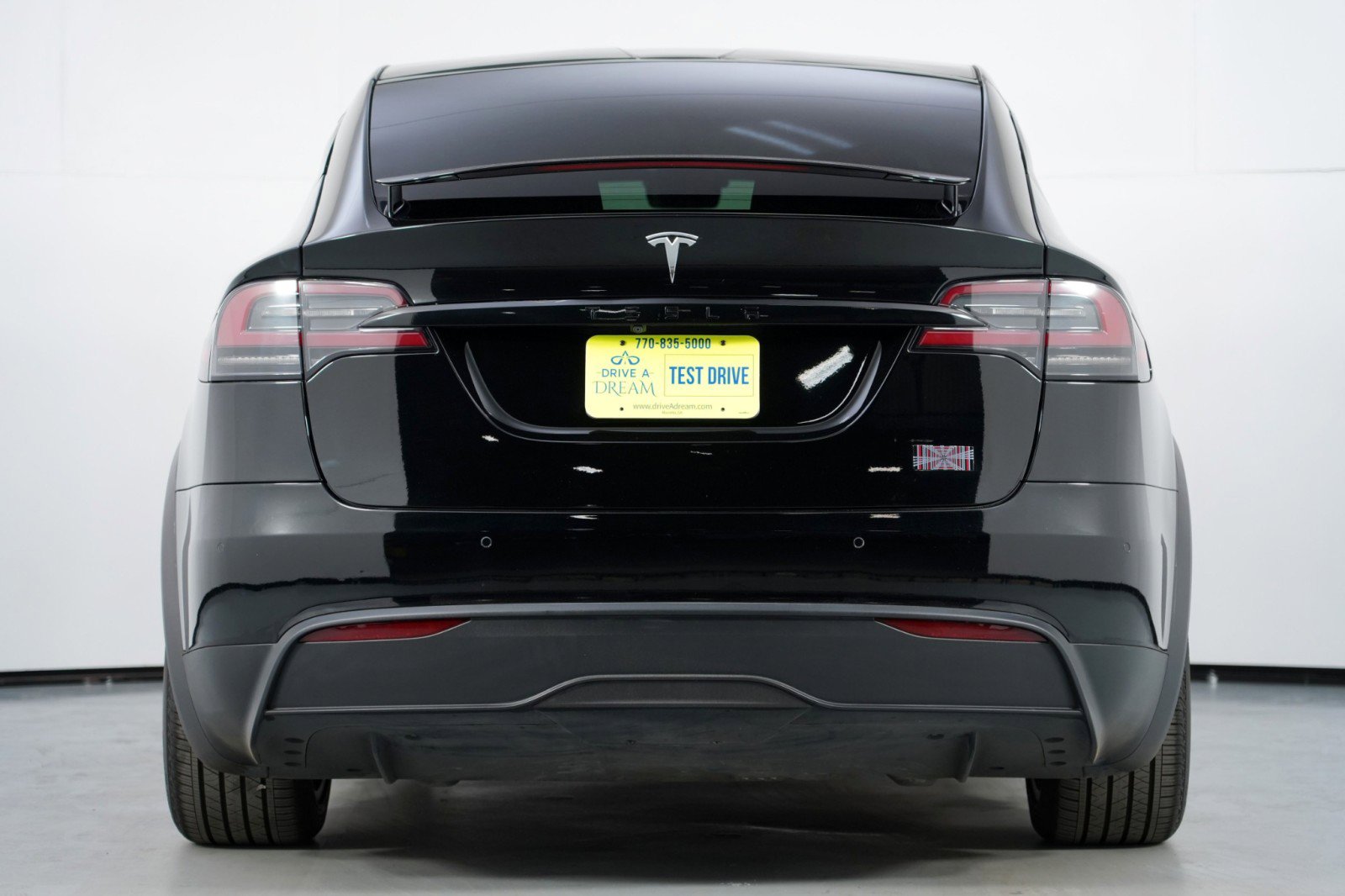 Used 2022 Tesla Model X Plaid image 11
