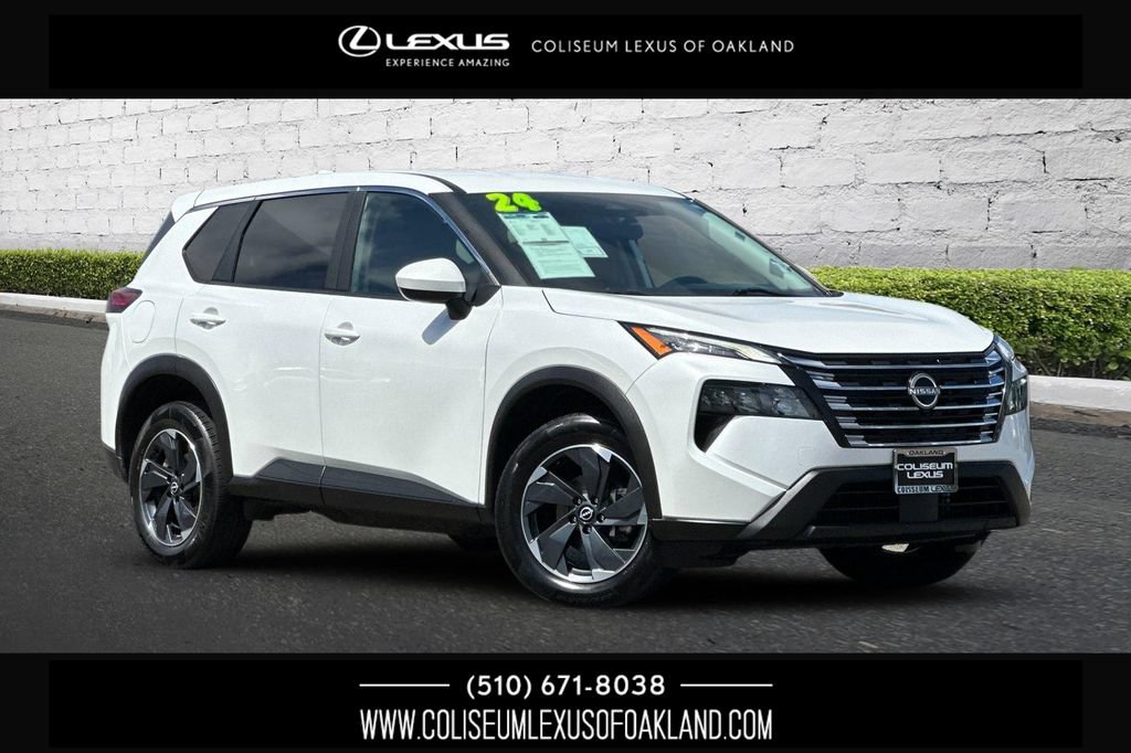 Used 2024 Nissan Rogue SV