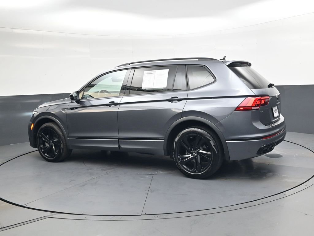 Used 2024 Volkswagen Tiguan SE R-Line image 7