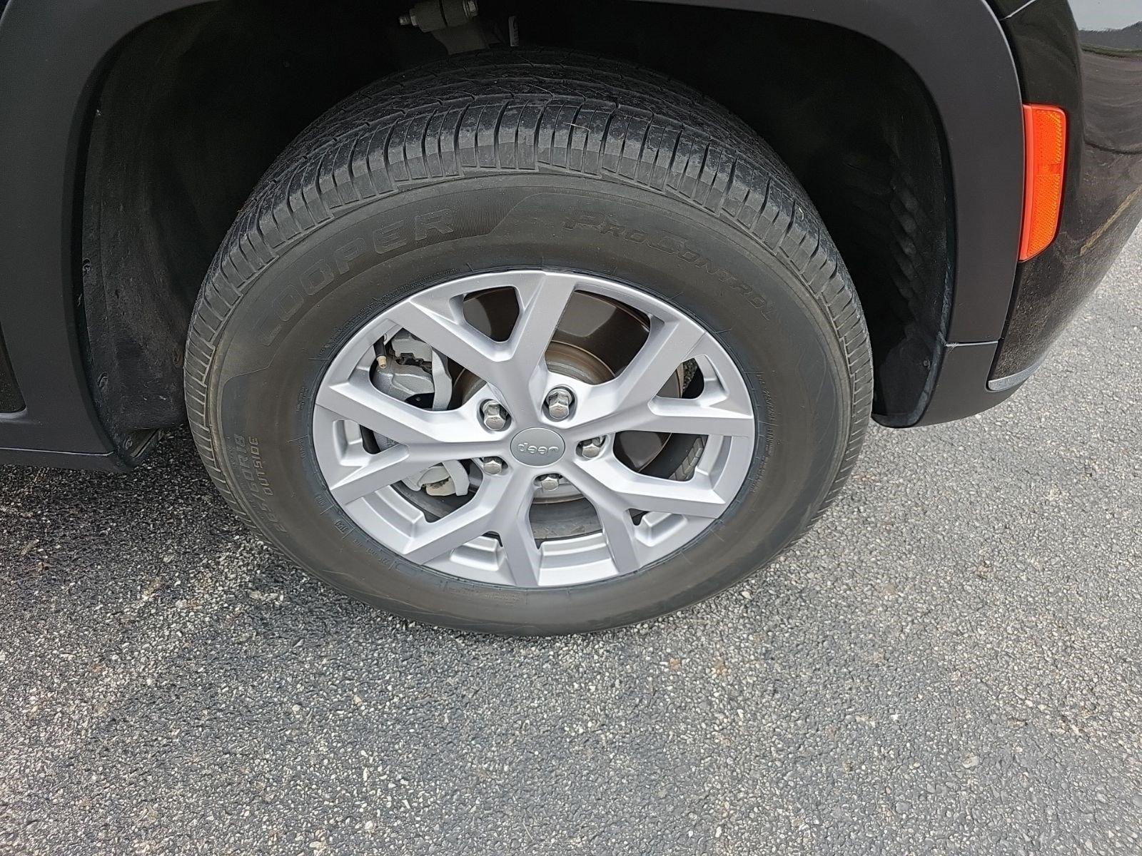Used 2021 Jeep Grand Cherokee L Limited AWD/4WD image 9