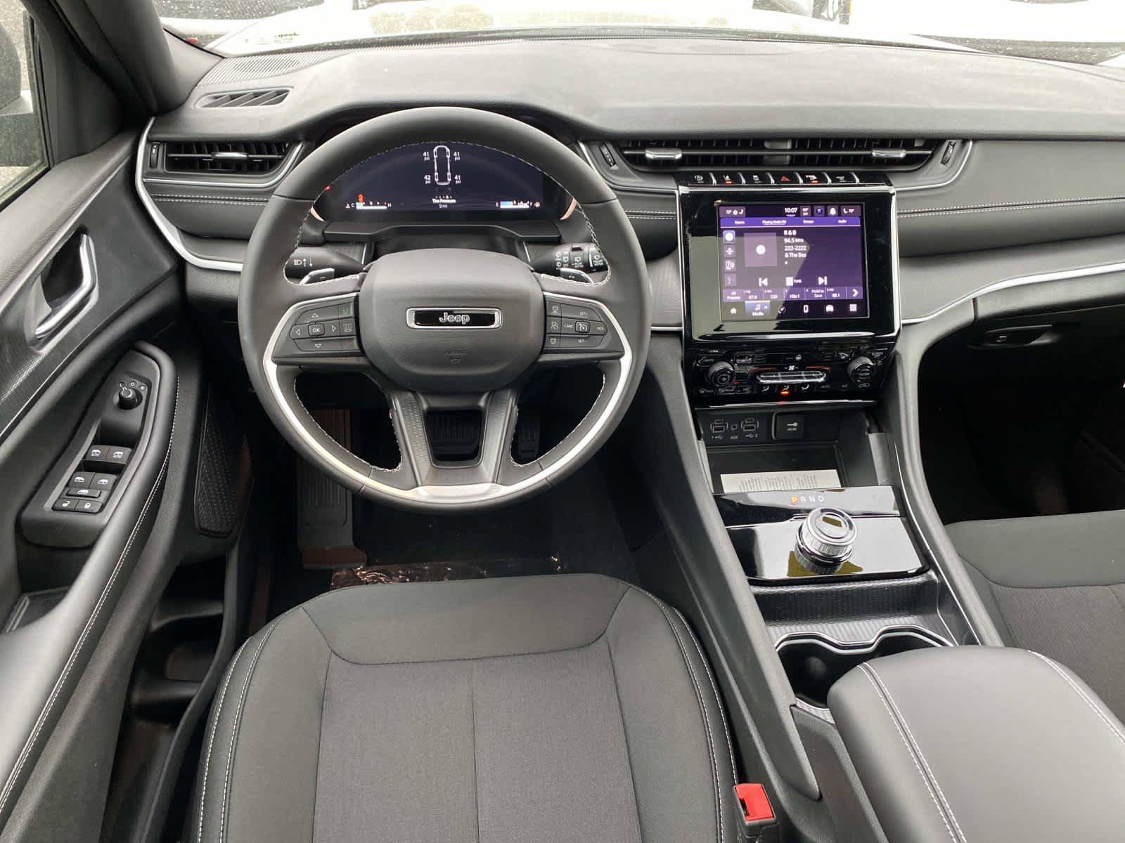 New 2026 Jeep Grand Cherokee L 4WD image 10