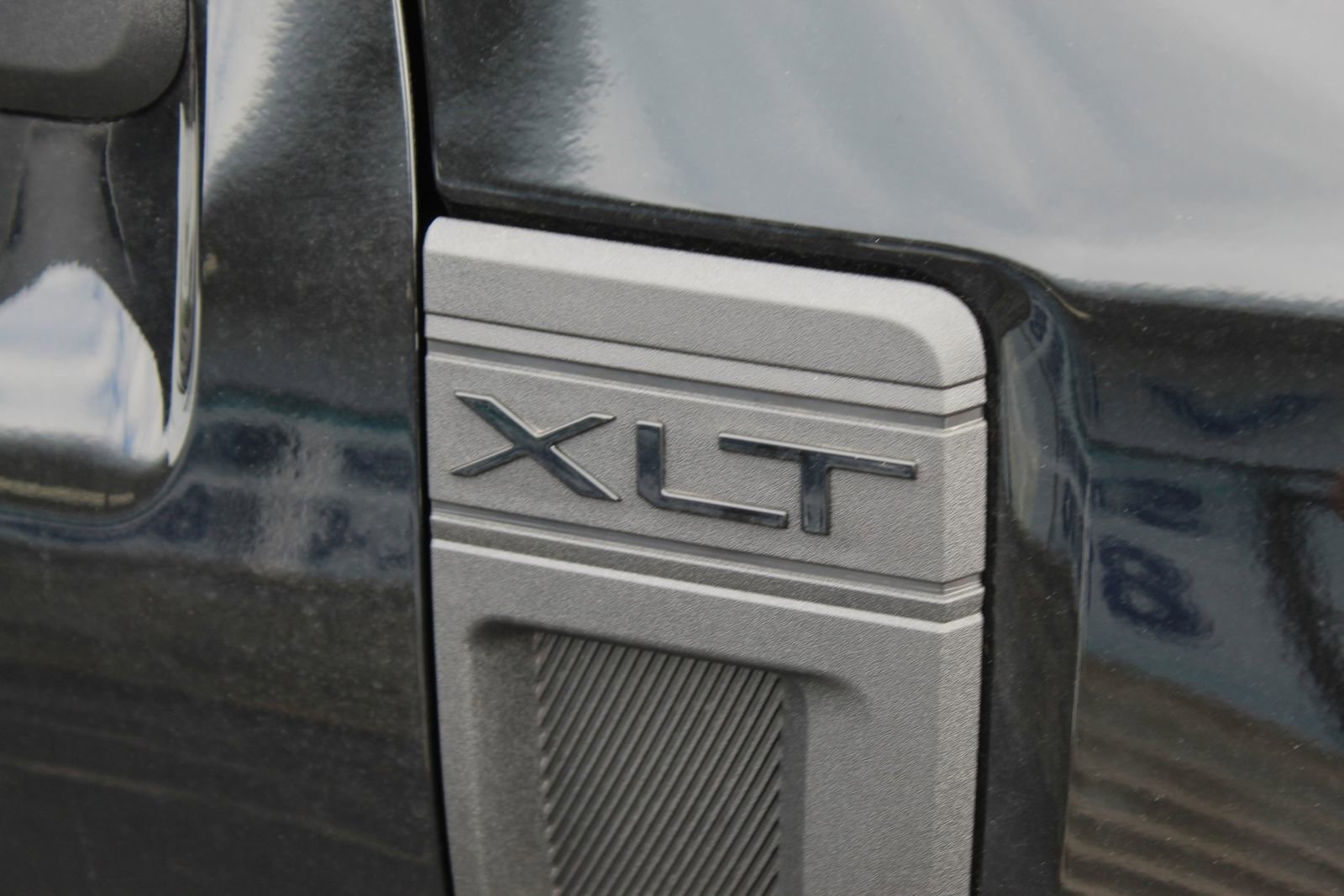 New 2025 Ford Maverick XLT w/ XLT Luxury Package image 10