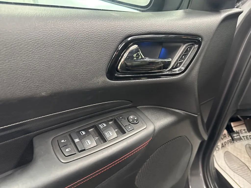 Used 2025 Dodge Durango R/T AWD/4WD image 10